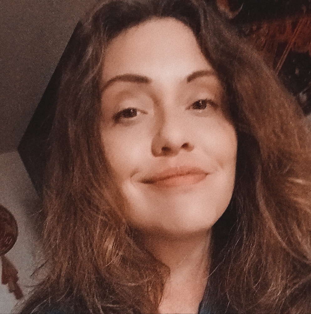 Meet your Posher, Julia